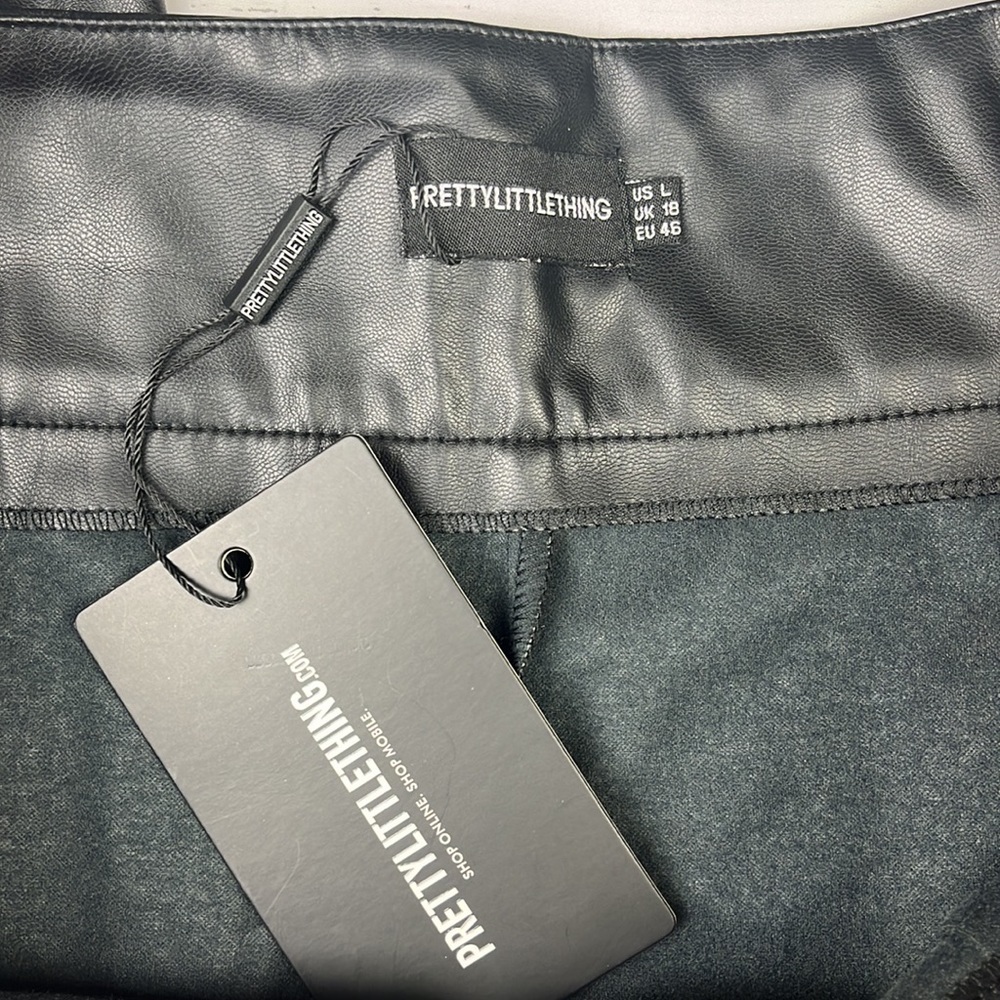 ☀️NWT PrettyLittleThing Black Faux Leather Tie Belt Pants - Picture 3 of 9